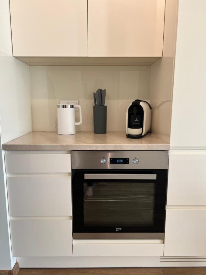 Apartament 26 Metro Apartment Варшава Екстериор снимка