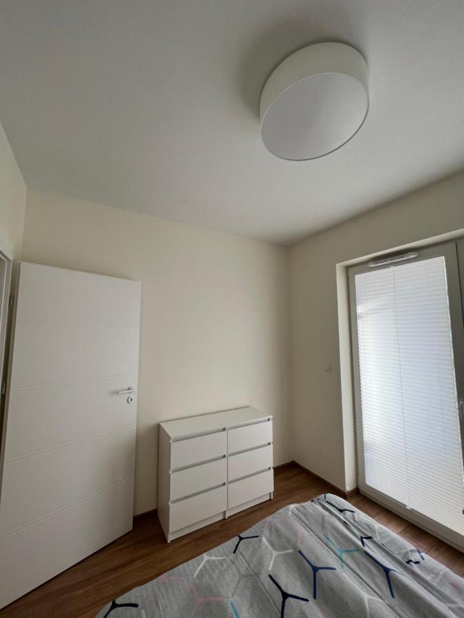Apartament 26 Metro Apartment Варшава Екстериор снимка